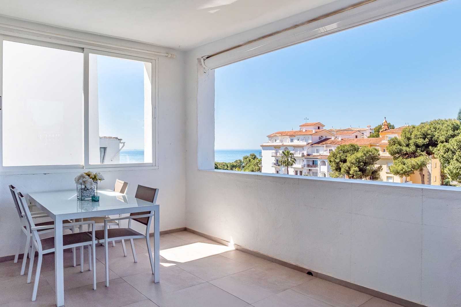 3 slaapkamer Appartement te koop in Marbella met zwembad garage - € 1.385.000 (Ref: 9783669)