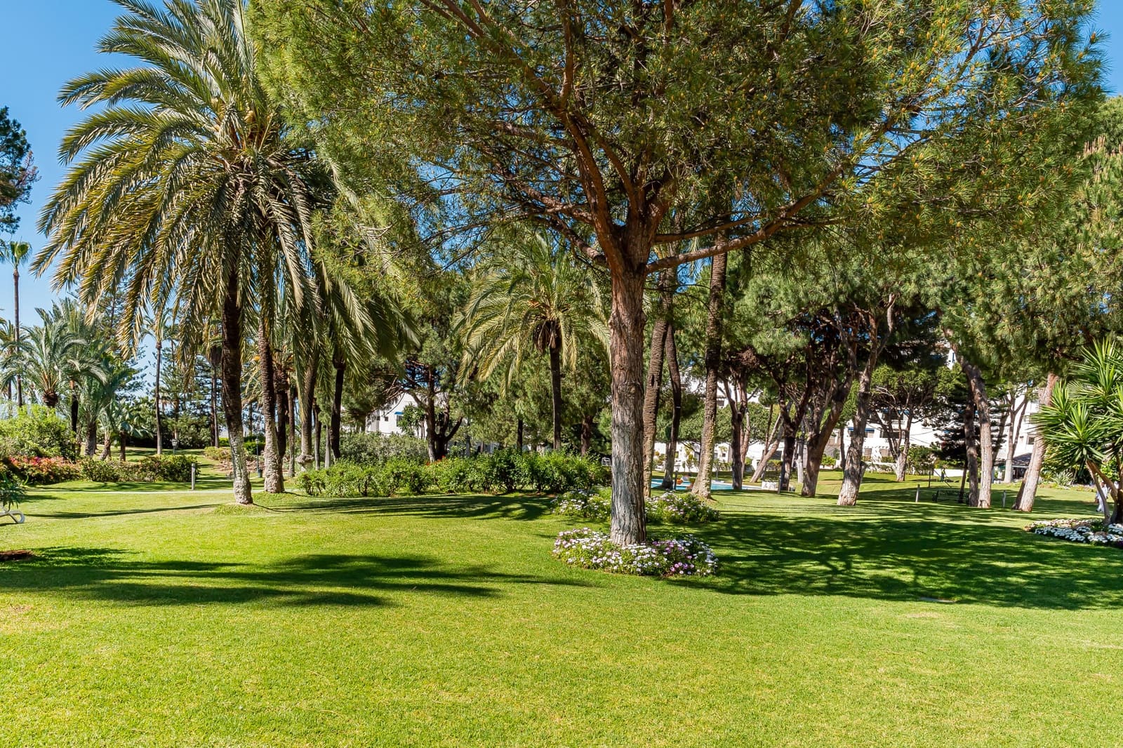 3 slaapkamer Appartement te koop in Marbella met zwembad garage - € 1.385.000 (Ref: 9783669)