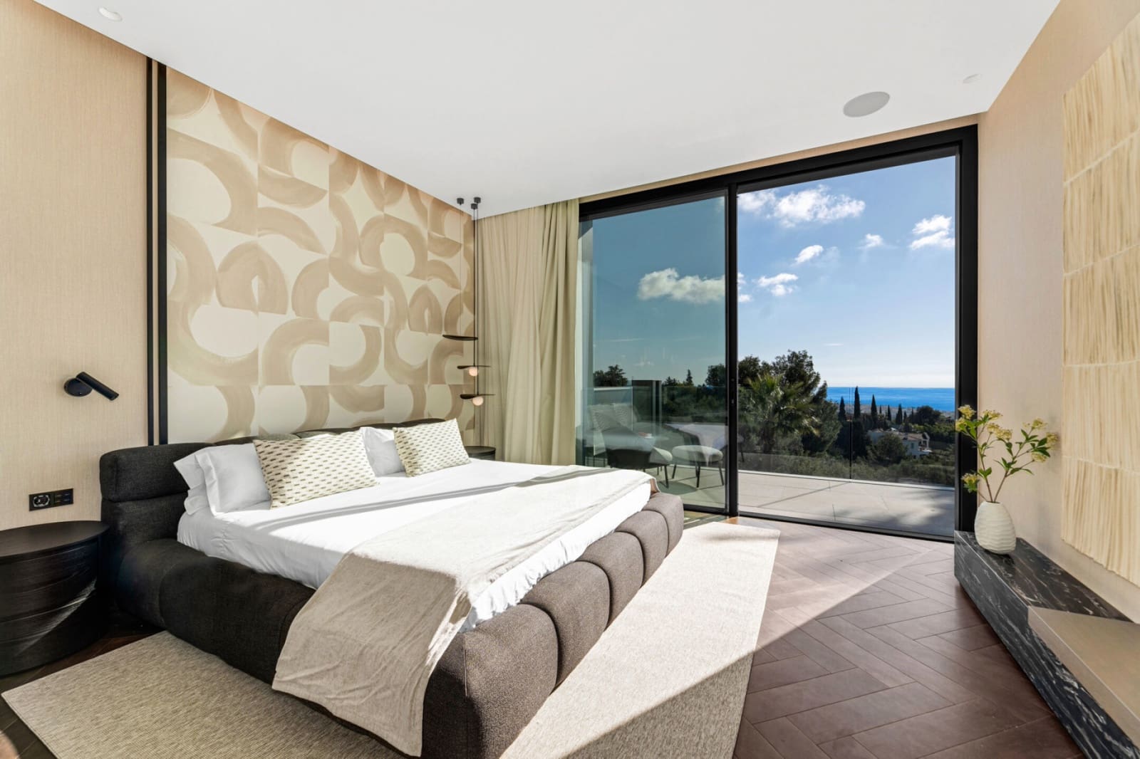 6 soveværelse Villa til salg i Istan med swimmingpool - € 14.950.000 (Ref: 9788265)