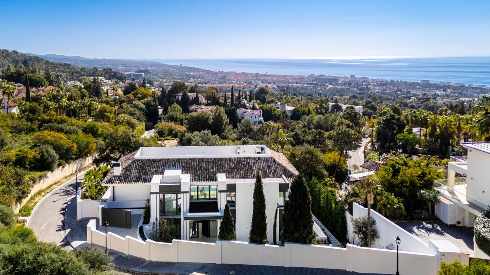 6 soveværelse Villa til salg i Istan med swimmingpool - € 14.950.000 (Ref: 9788265)