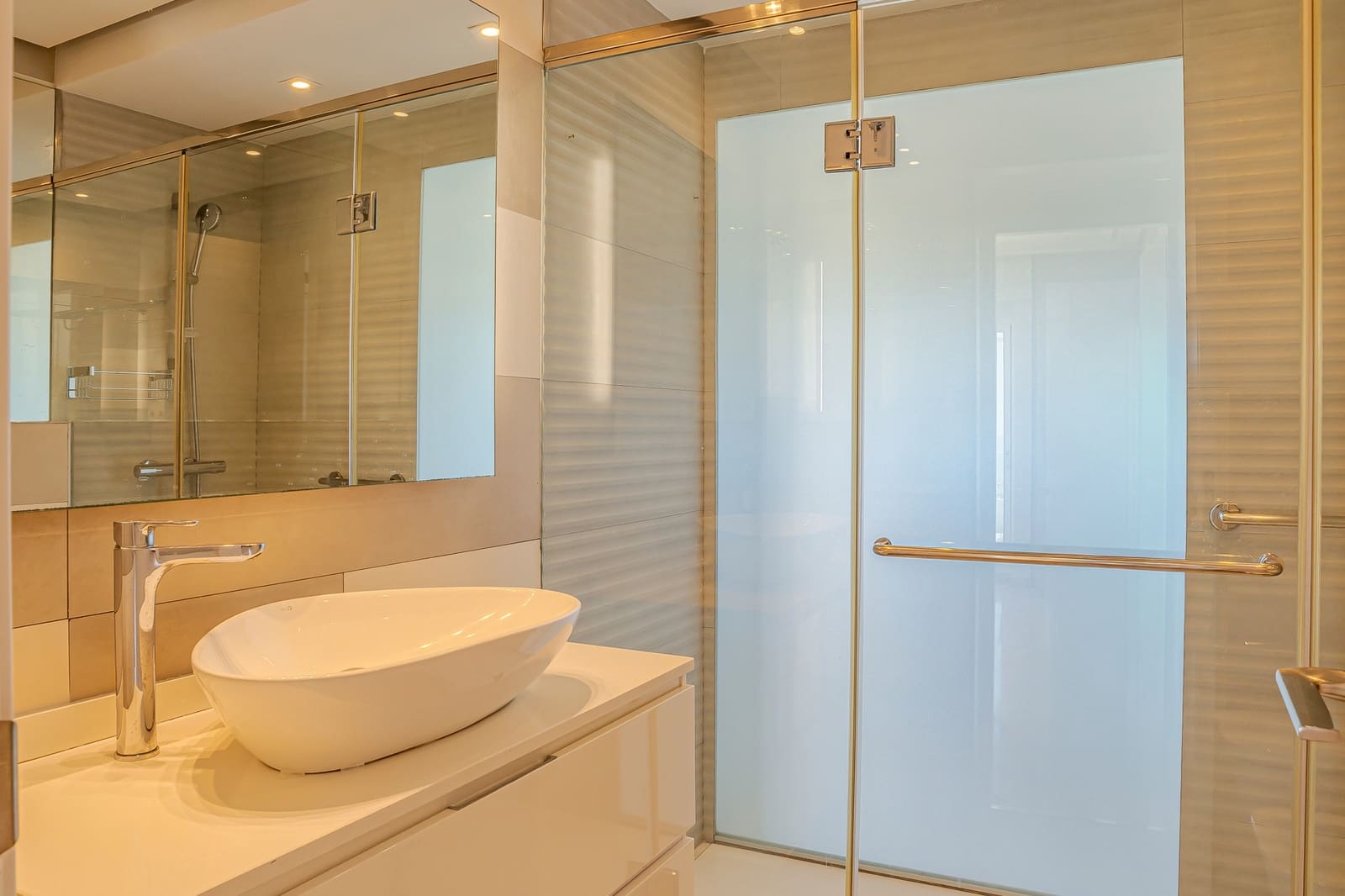 3 chambre Penthouse à vendre à Marbella avec piscine garage - 1 080 000 € (Ref: 9788268)