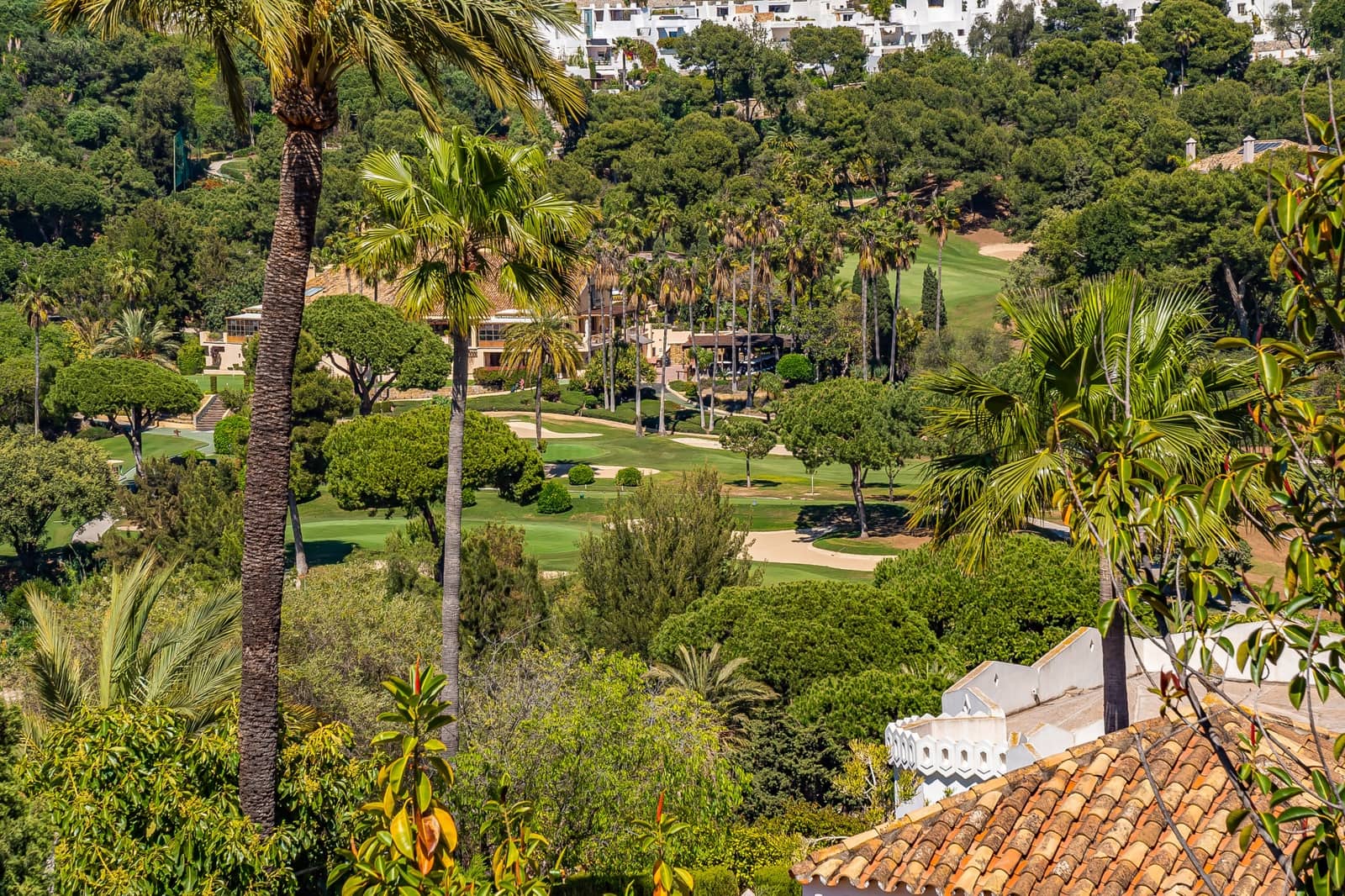 3 chambre Penthouse à vendre à Marbella avec piscine garage - 1 080 000 € (Ref: 9788268)