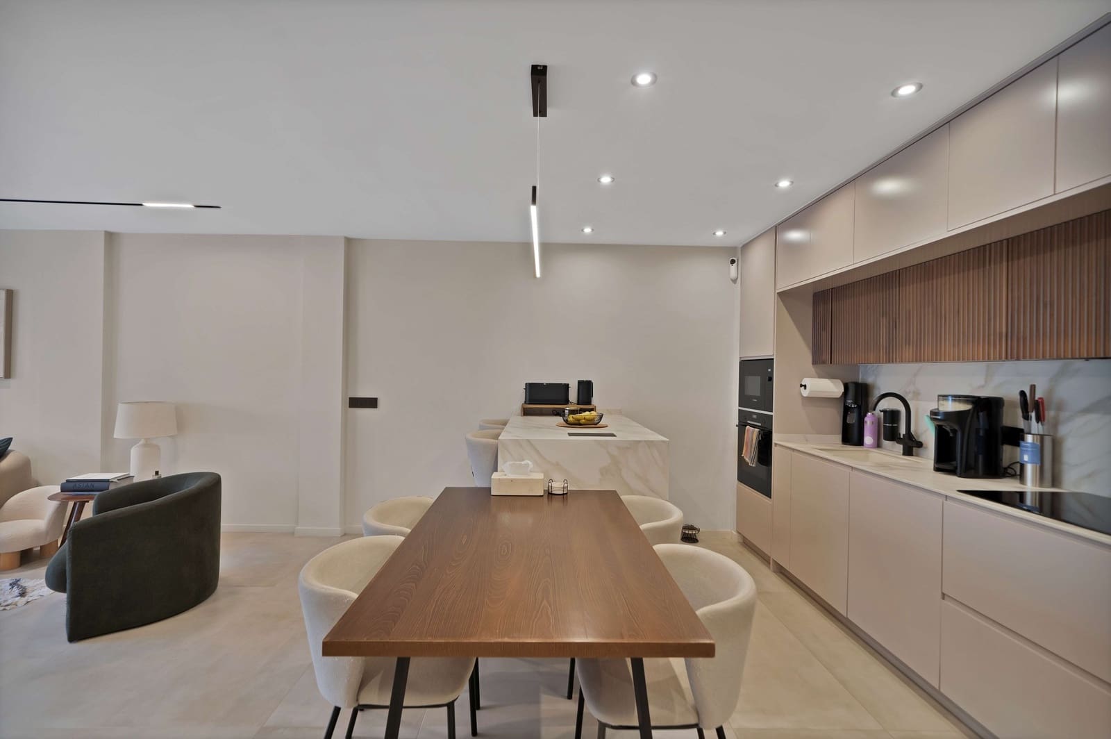 3 quarto Apartamento para venda em Nueva Andalucia com garagem - 850 000 € (Ref: 9796937)