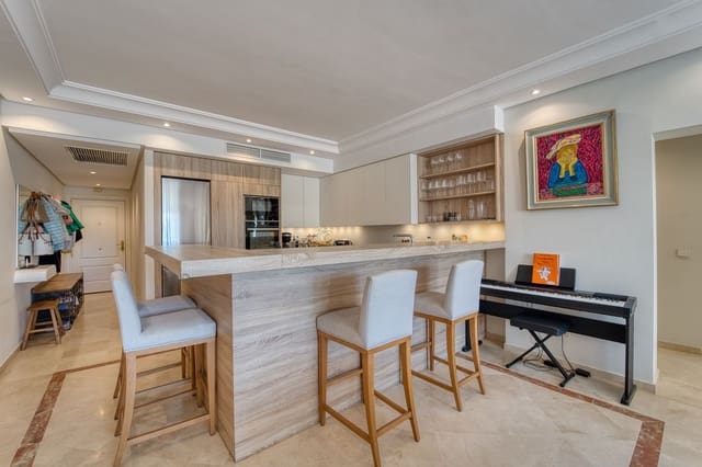 3 camera da letto Appartamento in vendita in Marbella con piscina garage - 1.350.000 € (Rif: 9799067)