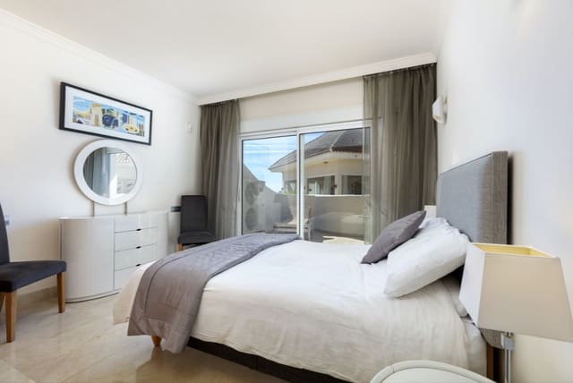 2 sypialnia Apartament na sprzedaż w Marbella z basenem garażem - 475 000 € (Ref: 9799068)