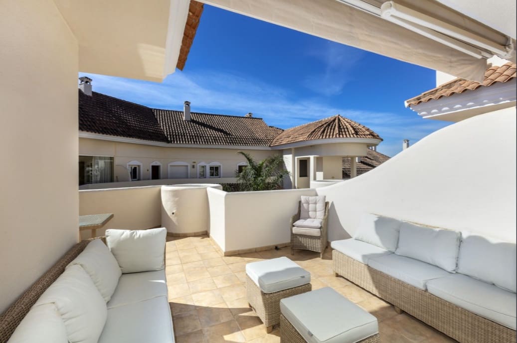 2 sypialnia Apartament na sprzedaż w Marbella z basenem garażem - 475 000 € (Ref: 9799068)