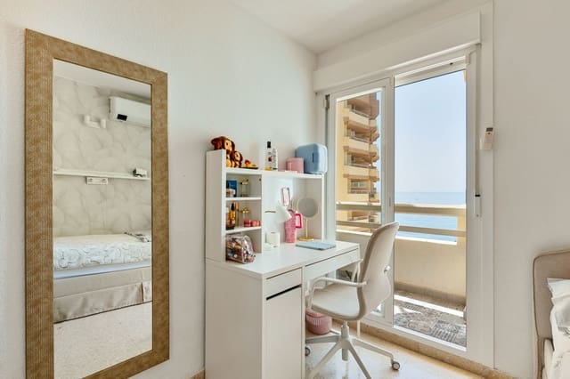 3 bedroom Apartment for sale in Marbella with pool garage - € 695,000 (Ref: 9800582)