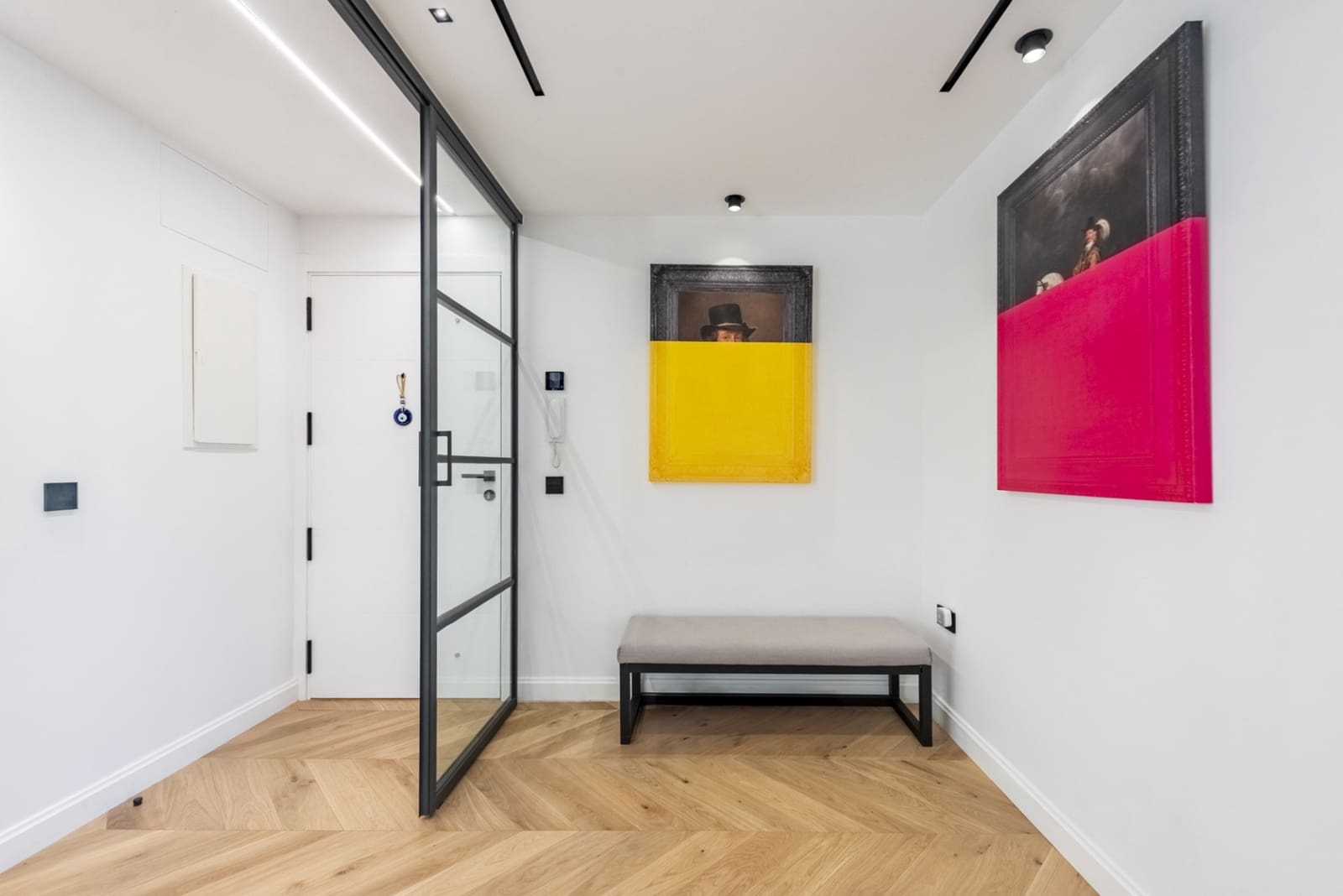 3 sypialnia Apartament na sprzedaż w Marbella z basenem garażem - 1 375 000 € (Ref: 9804164)