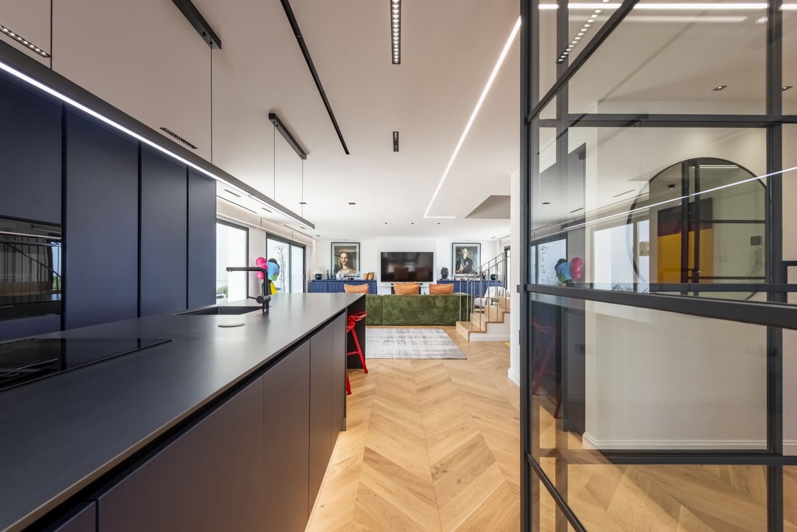 3 sypialnia Apartament na sprzedaż w Marbella z basenem garażem - 1 375 000 € (Ref: 9804164)