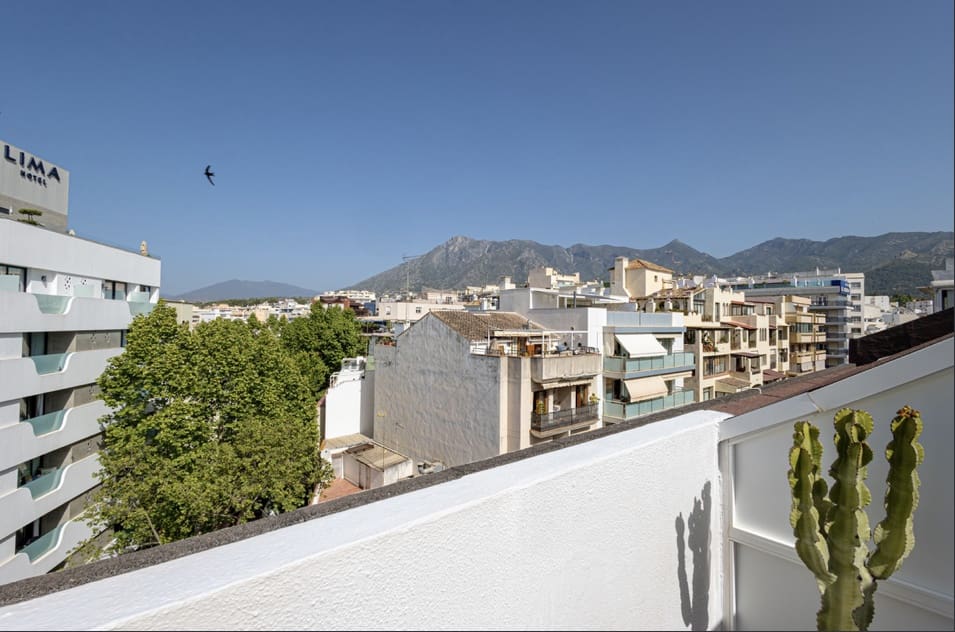 3 quarto Penthouse para venda em Marbella com garagem - 1 350 000 € (Ref: 9807883)