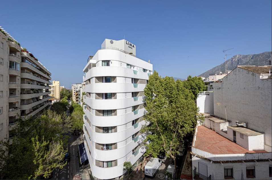 3 quarto Penthouse para venda em Marbella com garagem - 1 350 000 € (Ref: 9807883)
