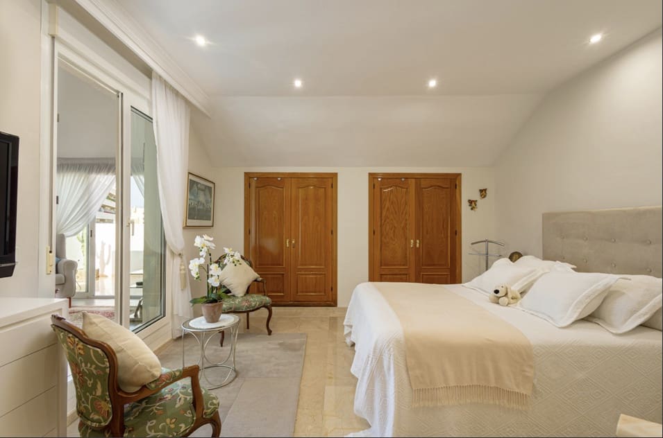 3 quarto Penthouse para venda em Marbella com garagem - 1 350 000 € (Ref: 9807883)