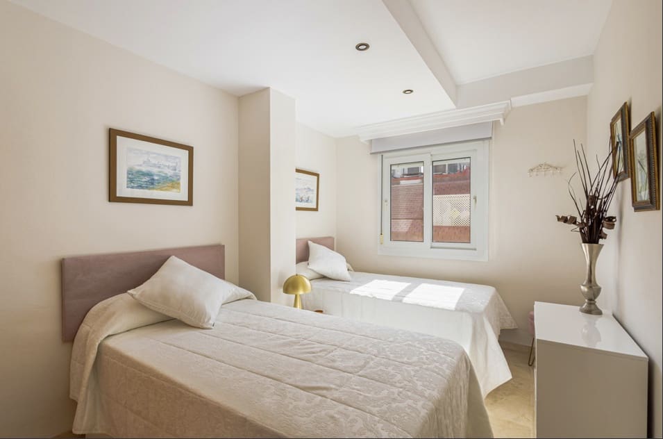 3 quarto Penthouse para venda em Marbella com garagem - 1 350 000 € (Ref: 9807883)