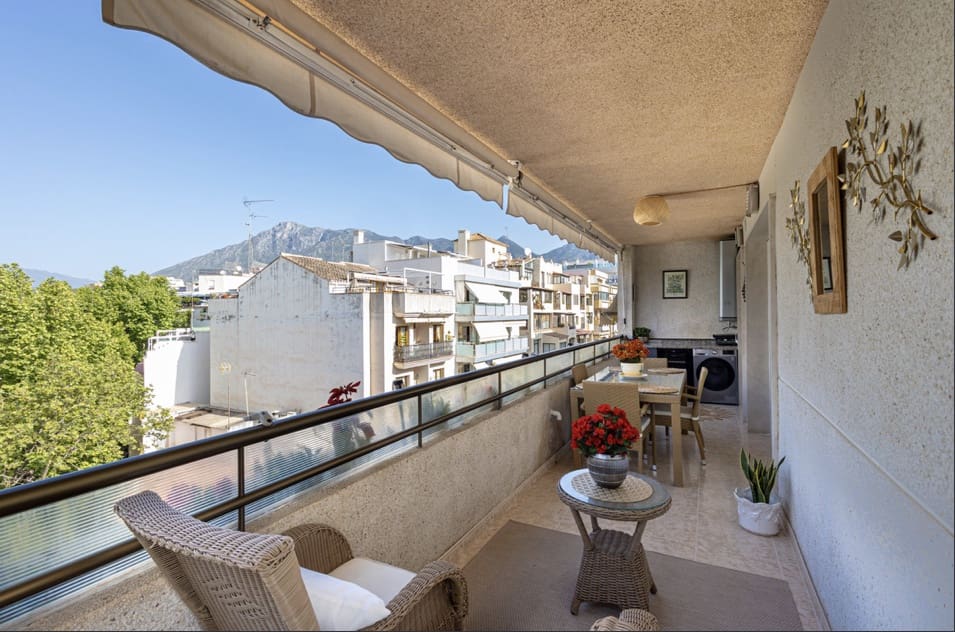 3 quarto Penthouse para venda em Marbella com garagem - 1 350 000 € (Ref: 9807883)