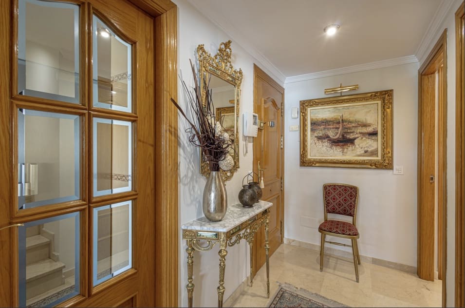 3 quarto Penthouse para venda em Marbella com garagem - 1 350 000 € (Ref: 9807883)