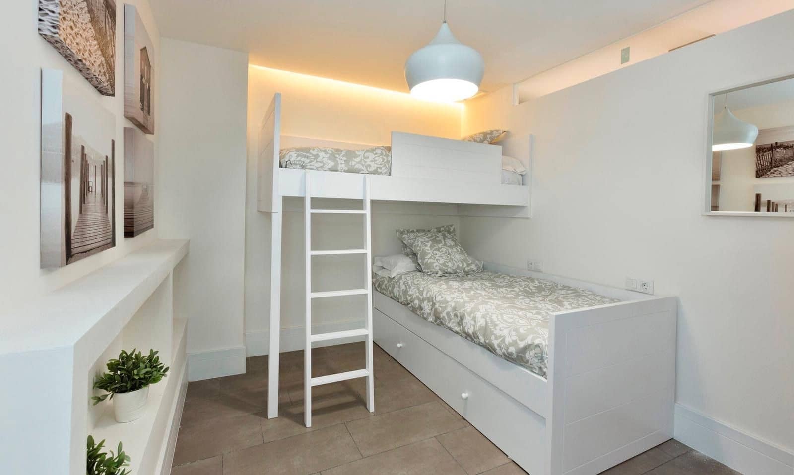 2 sypialnia Apartament na sprzedaż w Puerto Banus - 590 000 € (Ref: 9807884)