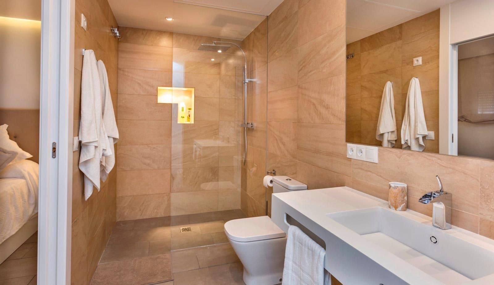 2 sypialnia Apartament na sprzedaż w Puerto Banus - 590 000 € (Ref: 9807884)