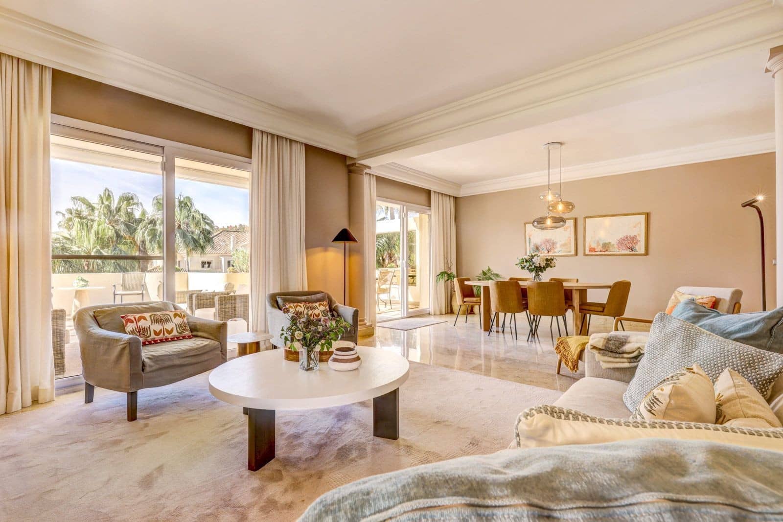 3 quarto Penthouse para venda em Marbella com piscina garagem - 1 900 000 € (Ref: 9811426)