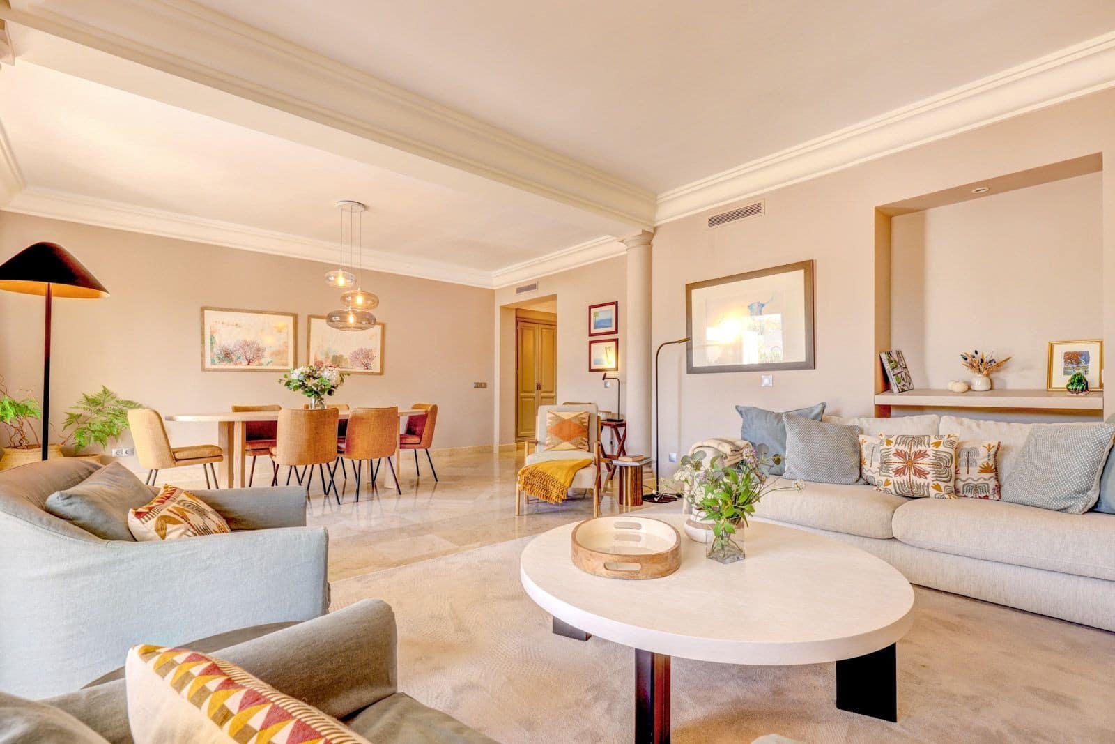 3 quarto Penthouse para venda em Marbella com piscina garagem - 1 900 000 € (Ref: 9811426)