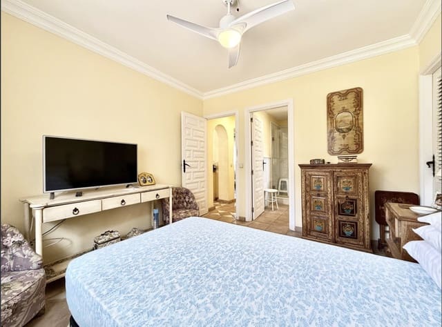 5 quarto Moradia para venda em San Pedro de Alcantara, Marbella com piscina garagem - 2 495 000 € (Ref: 9811427)