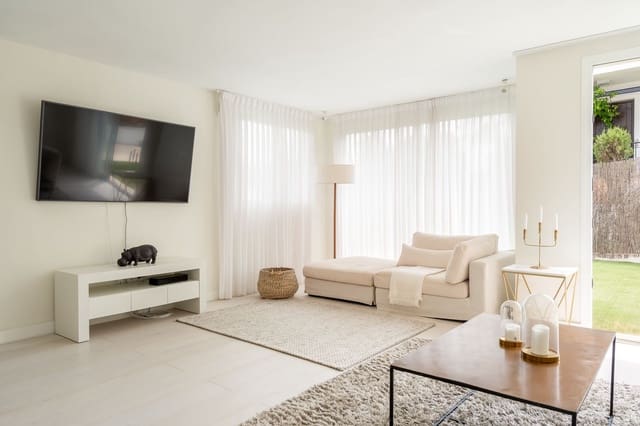 5 slaapkamer Villa te koop in Los Naranjos, Marbella met zwembad - € 2.595.000 (Ref: 9813266)