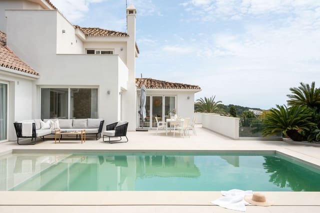 5 slaapkamer Villa te koop in Los Naranjos, Marbella met zwembad - € 2.595.000 (Ref: 9813266)