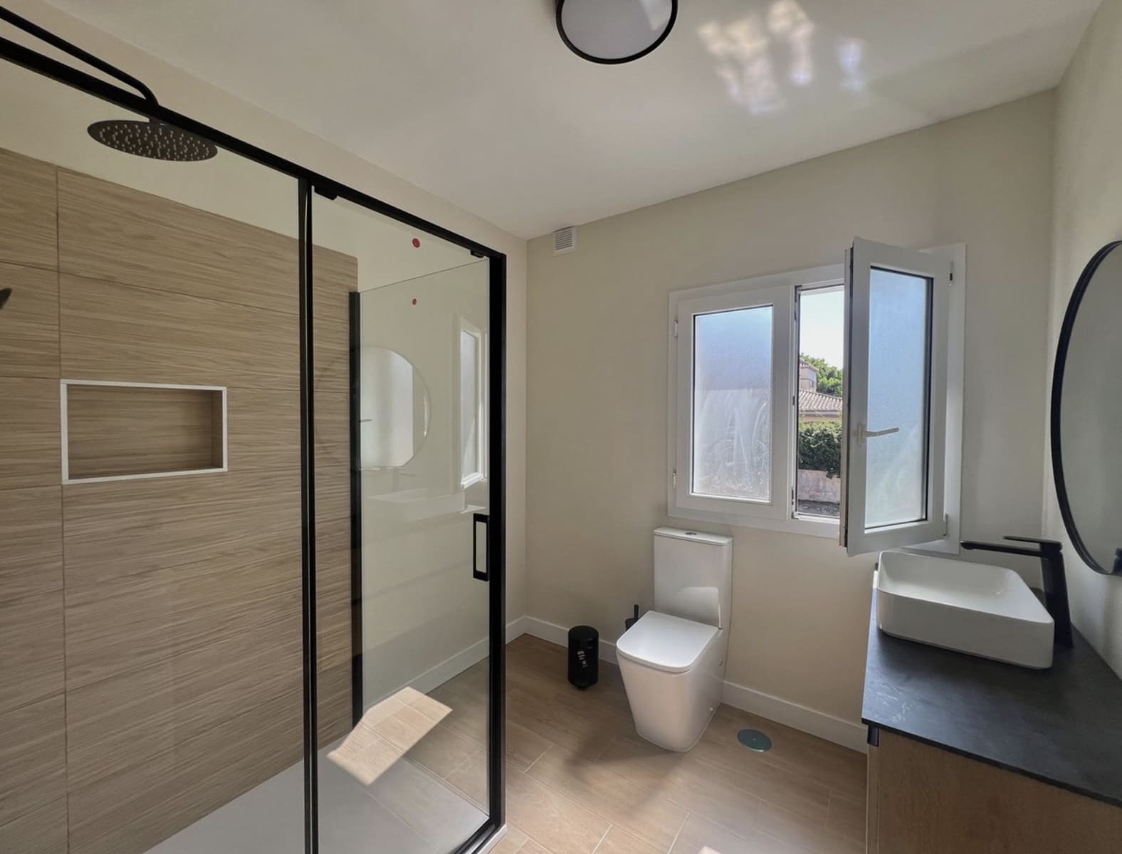 4 Zimmer Villa zu verkaufen in Marbella mit Pool Garage - 1.290.000 € (Ref: 9813772)