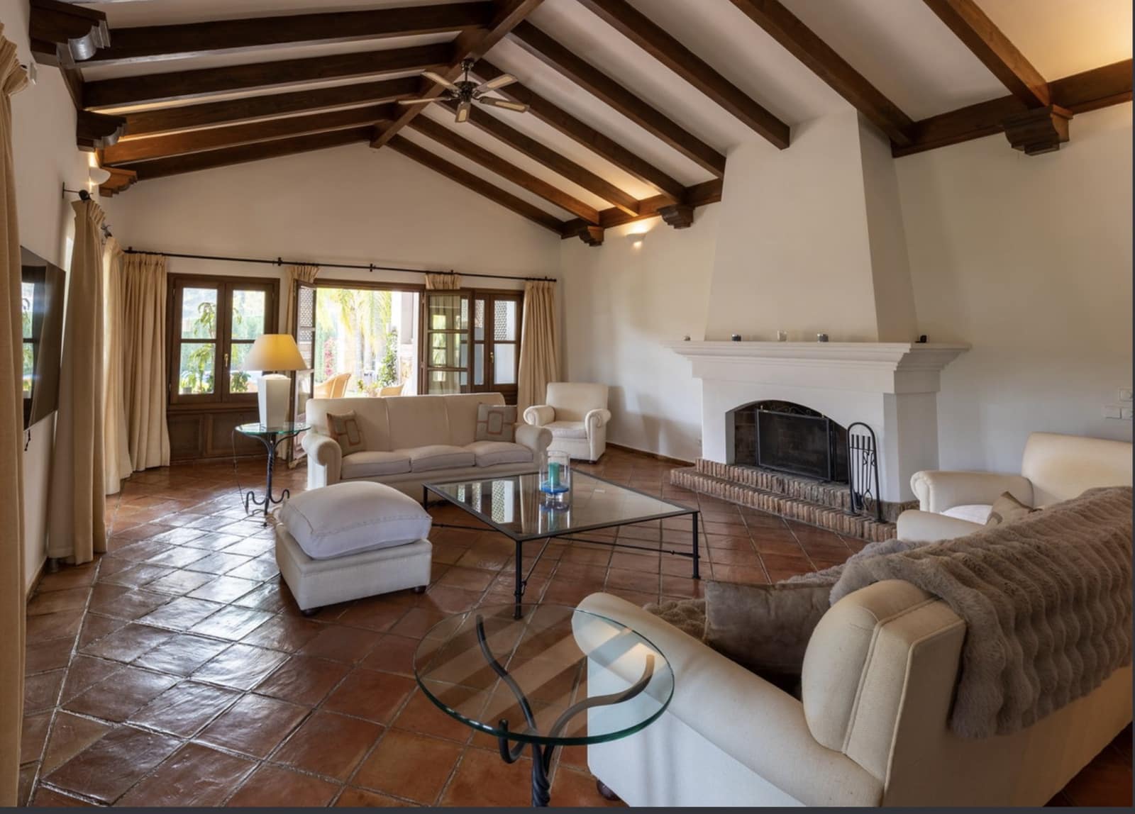 4 soverom Villa til salgs i Benahavis med svømmebasseng garasje - € 2 150 000 (Ref: 9817921)