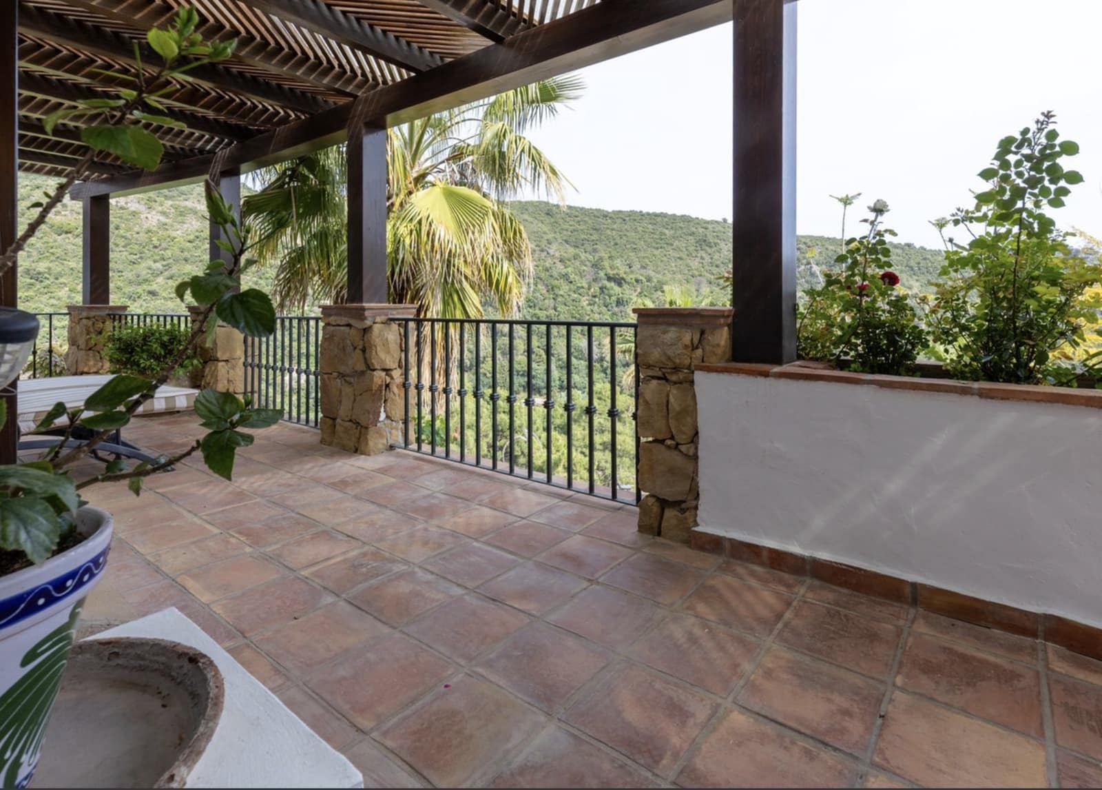 4 soverom Villa til salgs i Benahavis med svømmebasseng garasje - € 2 150 000 (Ref: 9817921)
