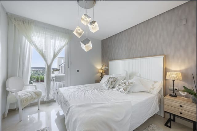 2 chambre Penthouse à vendre à Benahavís avec piscine garage - 645 000 € (Ref: 9817922)