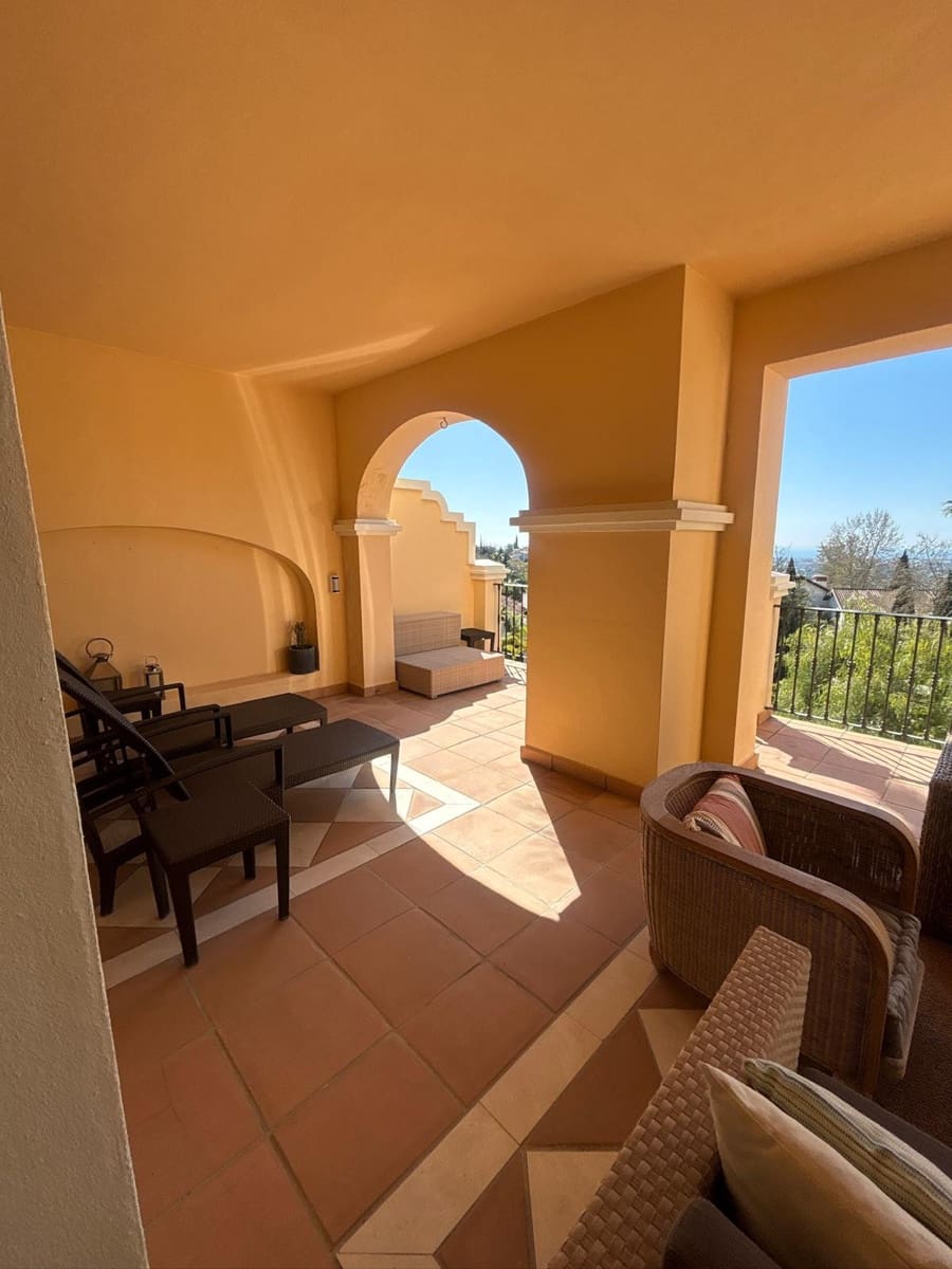 2 bedroom Apartment for sale in La Quinta - € 699,000 (Ref: 9827122)