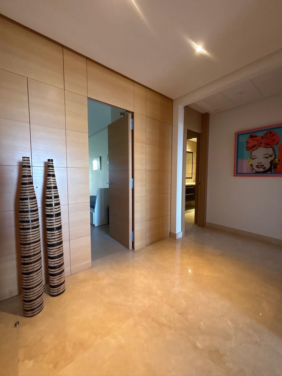 2 bedroom Apartment for sale in La Quinta - € 699,000 (Ref: 9827122)