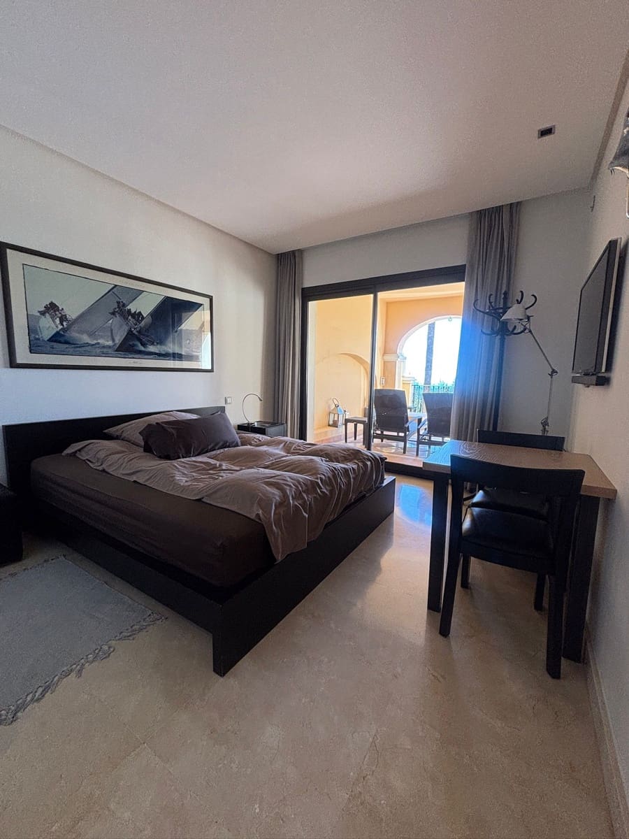 2 bedroom Apartment for sale in La Quinta - € 699,000 (Ref: 9827122)