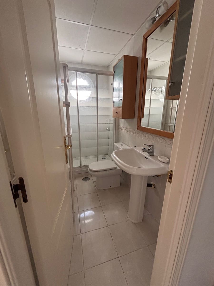 2 soverom Penthouse til salgs i Marbella med svømmebasseng garasje - € 815 000 (Ref: 9827123)
