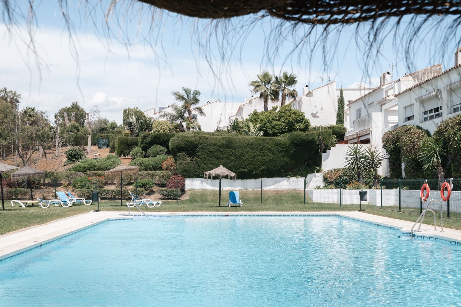4 bedroom Semi-detached Villa for sale in El Paraiso with pool garage - € 789,000 (Ref: 9831098)