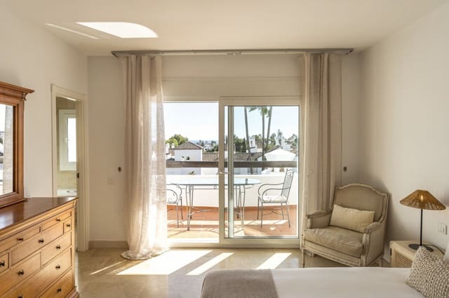 3 slaapkamer Huis te koop in Nueva Andalucia, Marbella met zwembad garage - € 1.200.000 (Ref: 9831103)