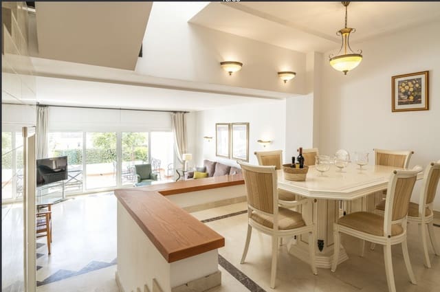 3 slaapkamer Huis te koop in Nueva Andalucia, Marbella met zwembad garage - € 1.200.000 (Ref: 9831103)