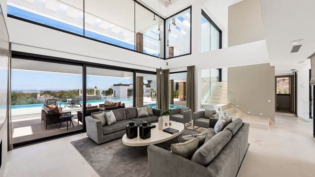 5 bedroom Villa for sale in Benahavís with pool garage - € 4,595,000 (Ref: 9833510)
