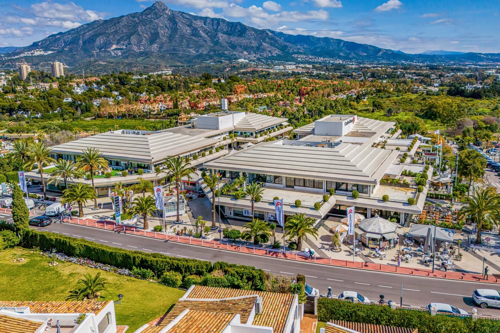 3 bedroom Apartment for sale in Marbella with pool garage - € 895,000 (Ref: 9833511)