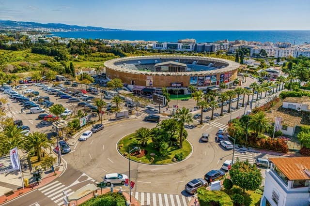 3 slaapkamer Appartement te koop in Nueva Andalucía Centro, Marbella met zwembad garage - € 875.000 (Ref: 9833511)