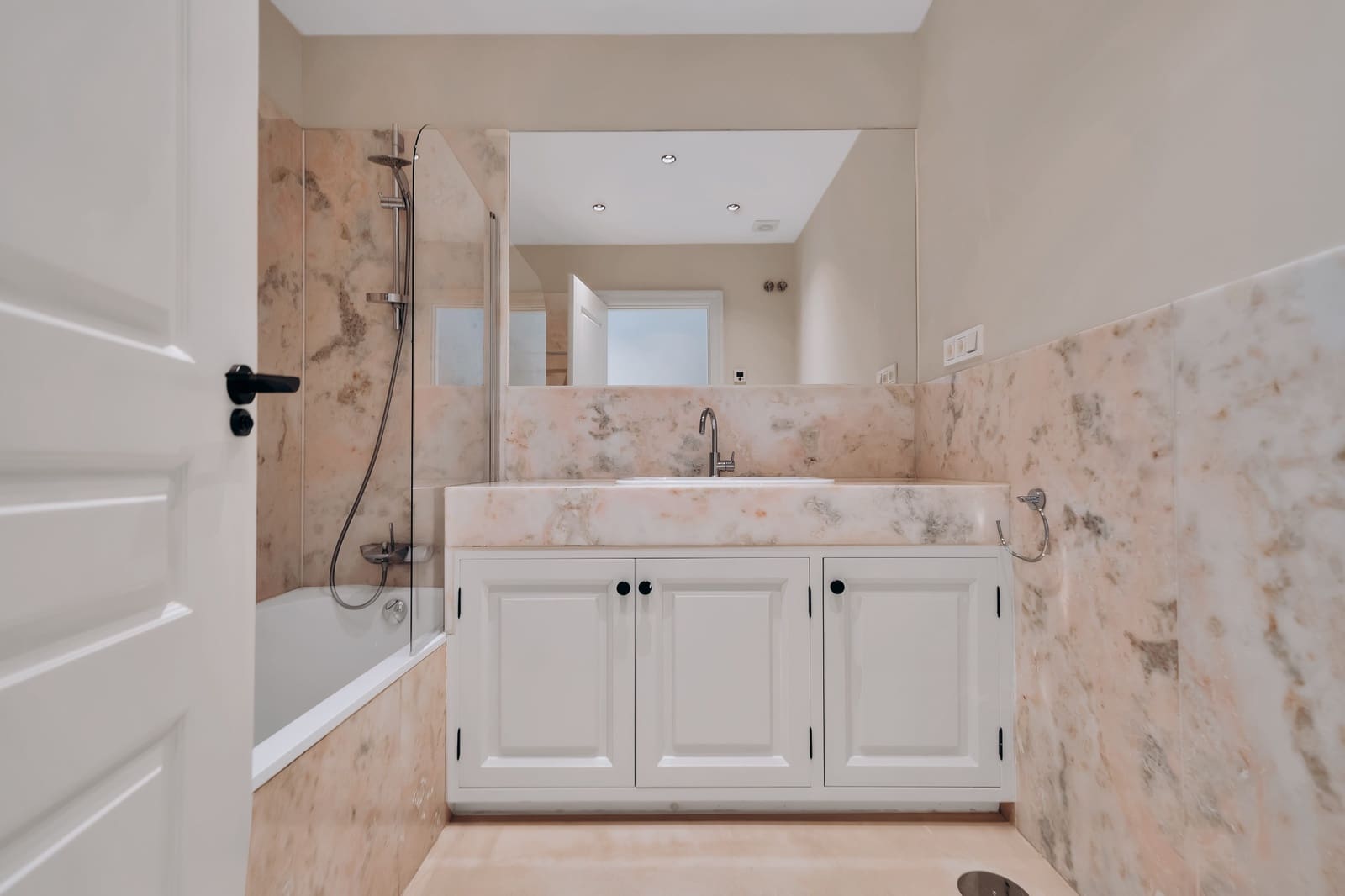 4 quarto Casa em Banda para venda em Marbella com piscina - 1 590 000 € (Ref: 9833512)