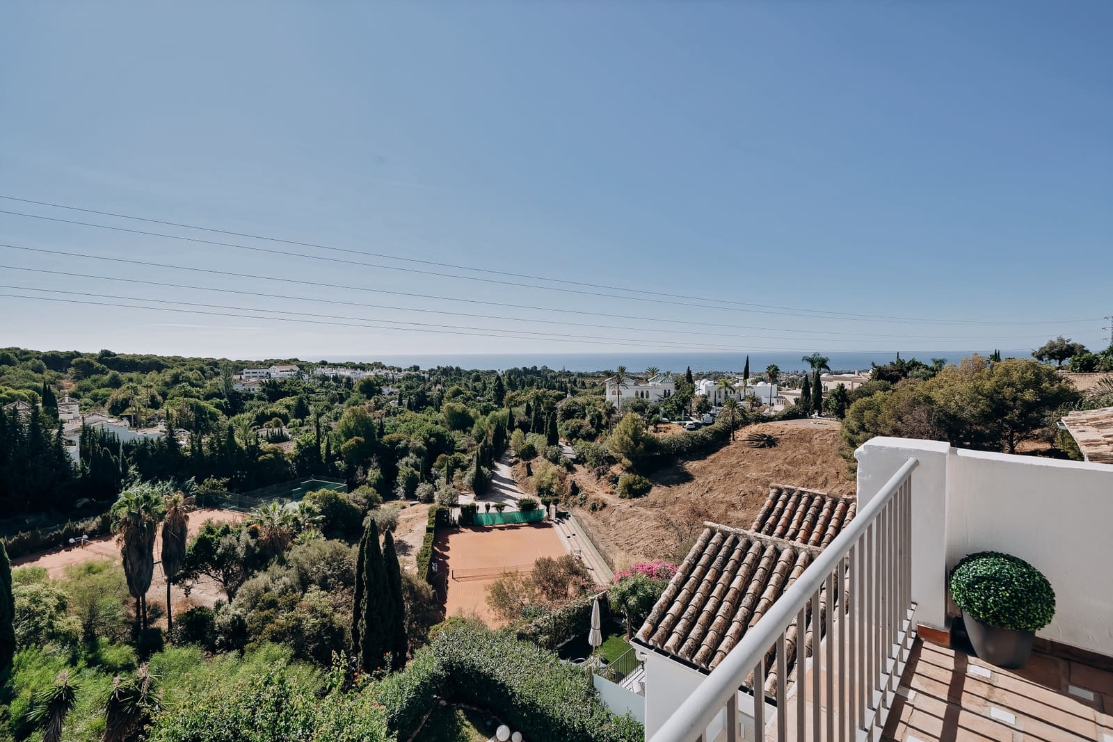 4 quarto Casa em Banda para venda em Marbella com piscina - 1 590 000 € (Ref: 9833512)