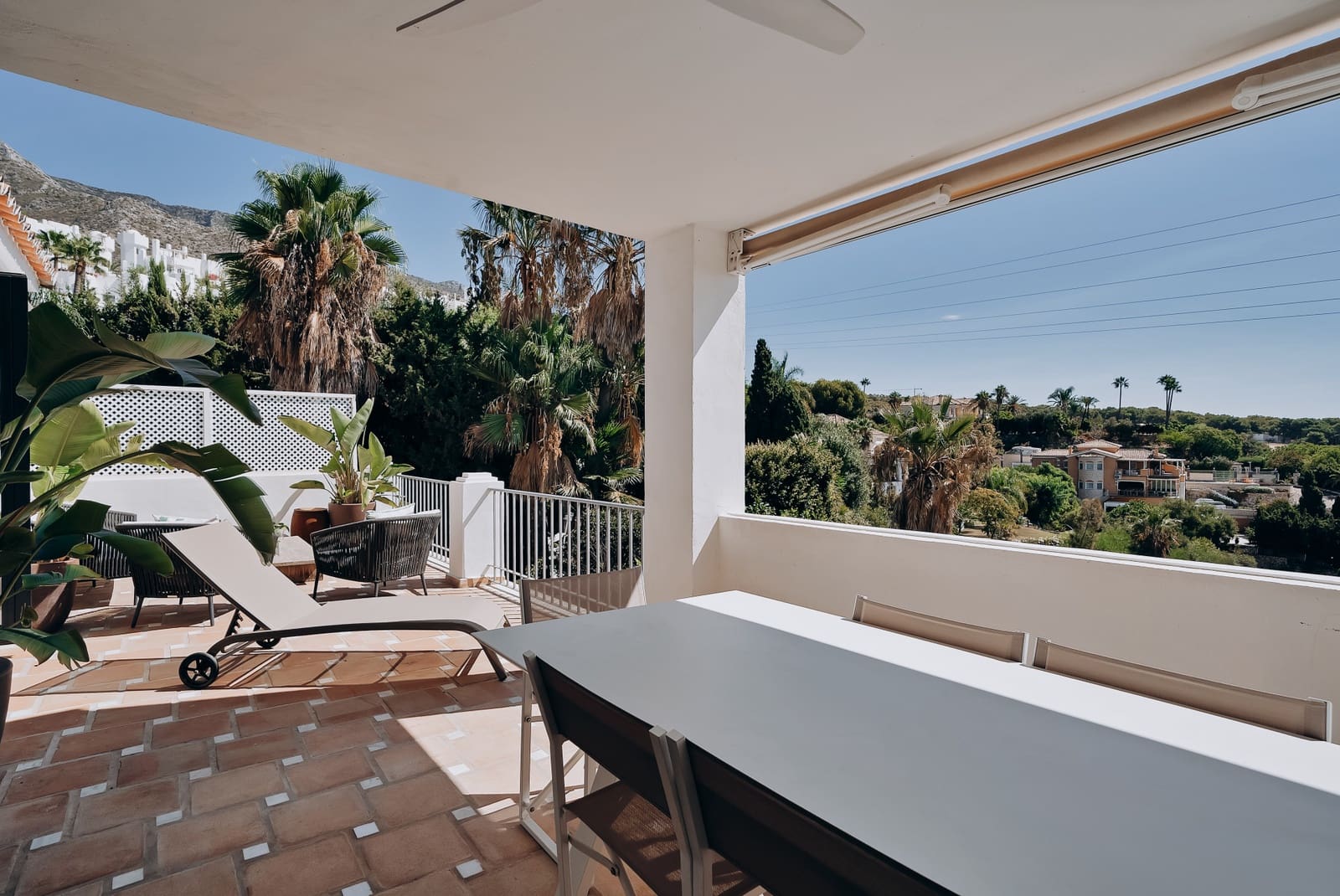 4 quarto Casa em Banda para venda em Marbella com piscina - 1 590 000 € (Ref: 9833512)