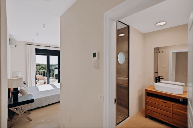 4 sovrum Hus till salu i Marbella med pool - 1 590 000 € (Ref: 9833512)