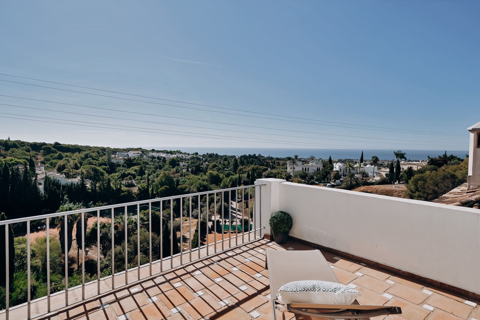 4 bedroom Townhouse for sale in Marbella with pool - € 1,590,000 (Ref: 9833512)
