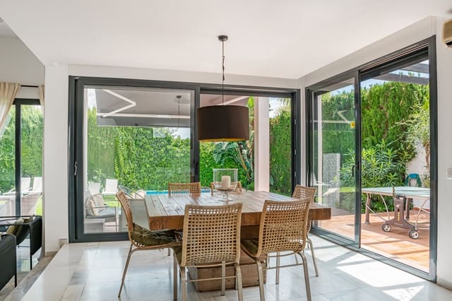 Chalet de 6 habitaciones en Nueva Andalucia, Marbella en venta con piscina garaje - 1.399.000 € (Ref: 9836224)