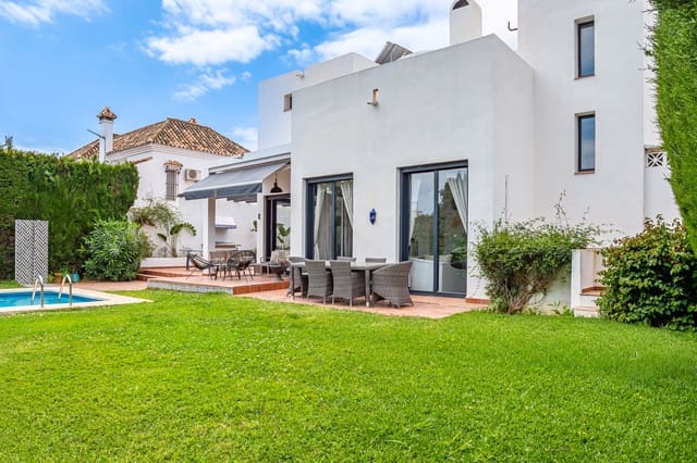 Chalet de 6 habitaciones en Nueva Andalucia, Marbella en venta con piscina garaje - 1.399.000 € (Ref: 9836224)