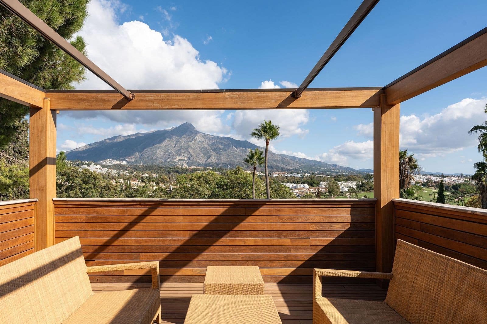 3 chambre Villa/Maison à vendre à Marbella avec piscine garage - 2 995 000 € (Ref: 9836225)
