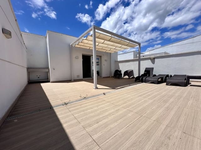 Ático de 3 habitaciones en San Pedro de Alcantara, Marbella en venta con piscina garaje - 769.000 € (Ref: 9836226)