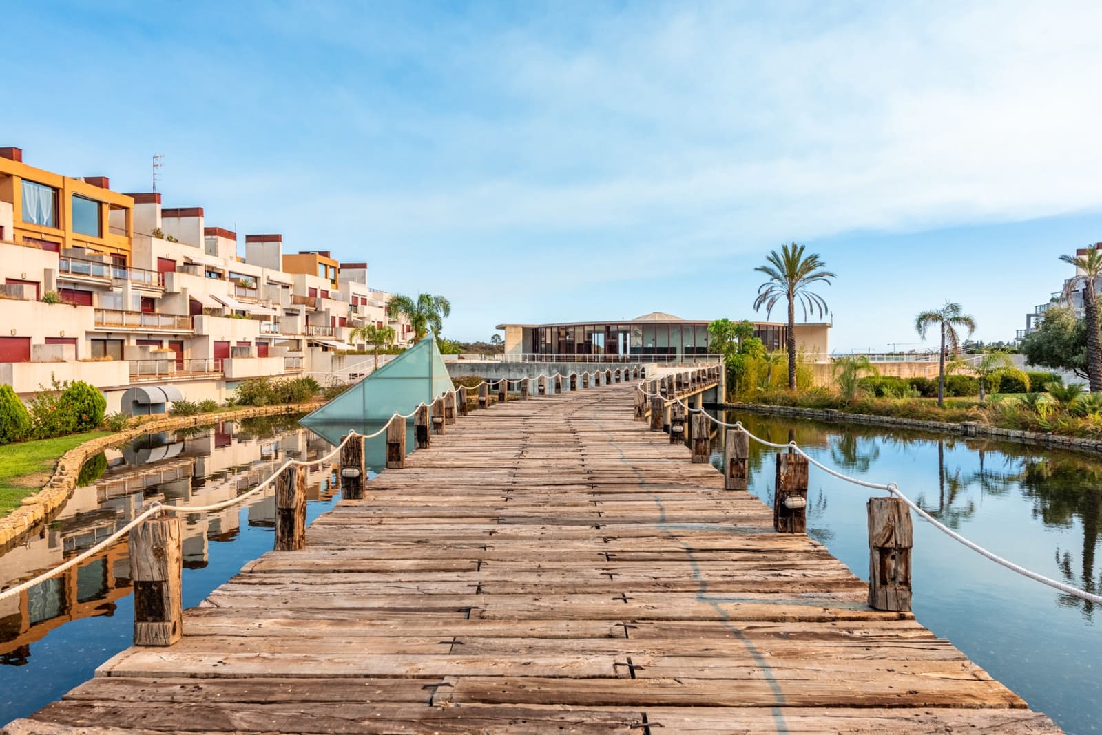 2 sovrum Lägenhet till salu i Benahavis med pool garage - 349 000 € (Ref: 9839078)